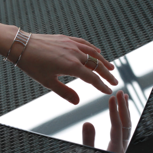 The Silver Column Bangle