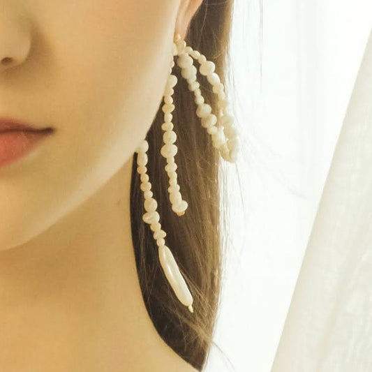 (Pre-order) Waltz in the breeze earrings
