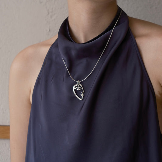 The Mirror Gazing Necklace (Pre-order)
