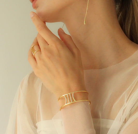 Golden Column 流光迴廊設計手鐲