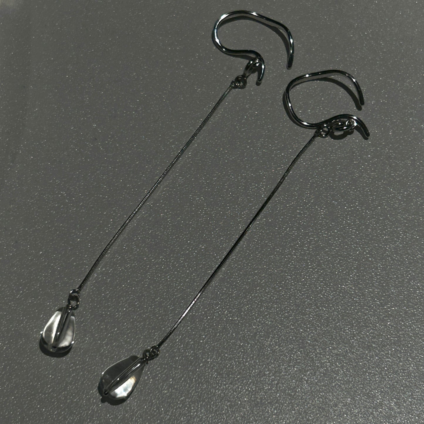 White Crystal Raindew Ear Cuff