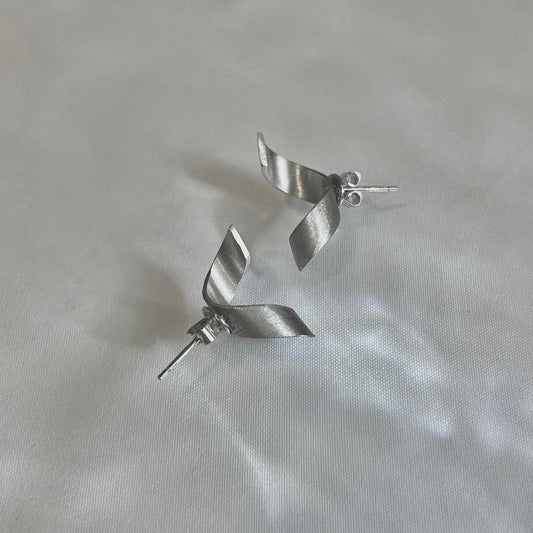 Silver Modern Spiral Earstuds