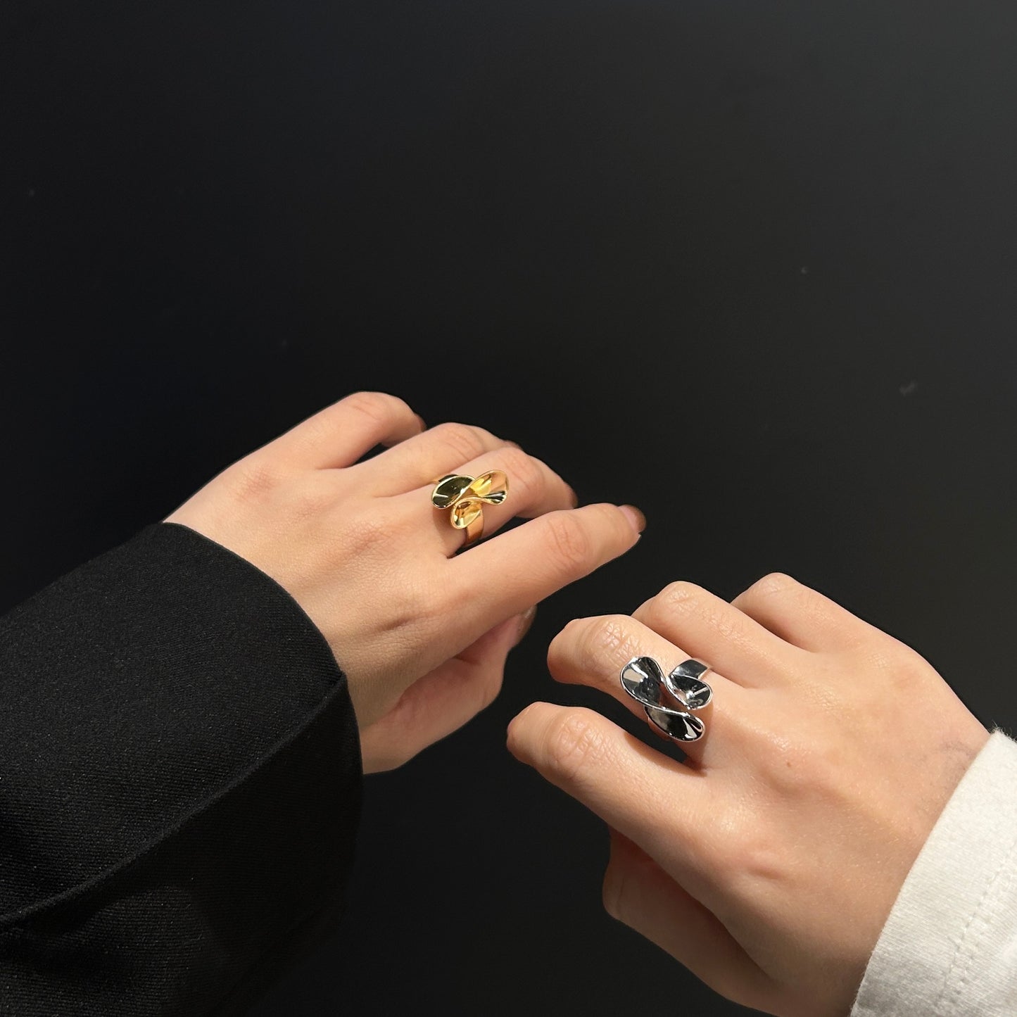 Floating Laputa Ring (gold)