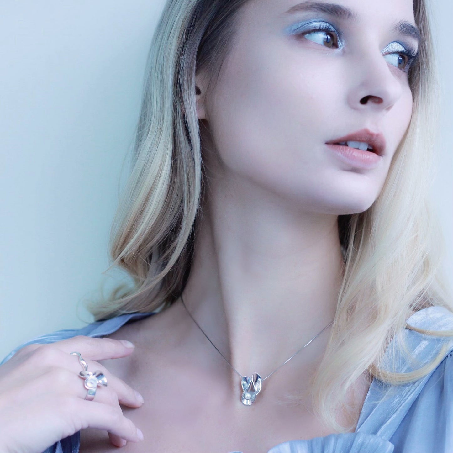 Sparkle of Laputa Necklace