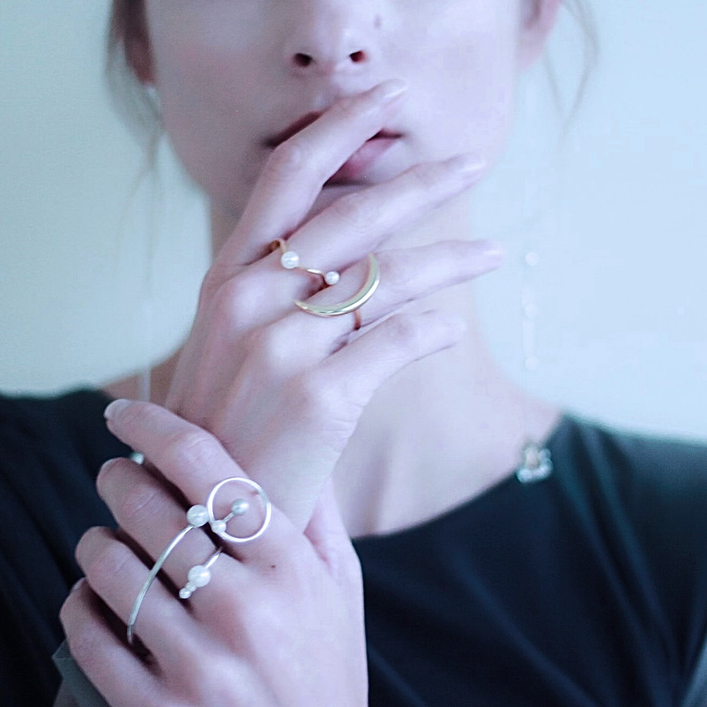 Silver orbit galaxy ring