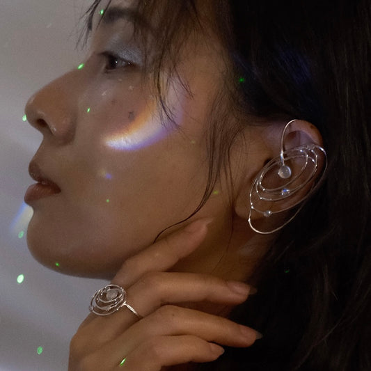 Galaxy Glow Earcuff- moon stone edition (gold)&(silver)