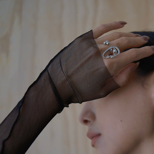 The Mirror Gazing ring (silver)