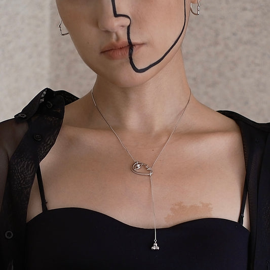 The Mirror Gazing Necklace (silver)