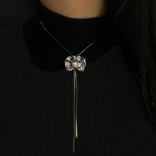 Dancing in the Breeze Necklace (silver)