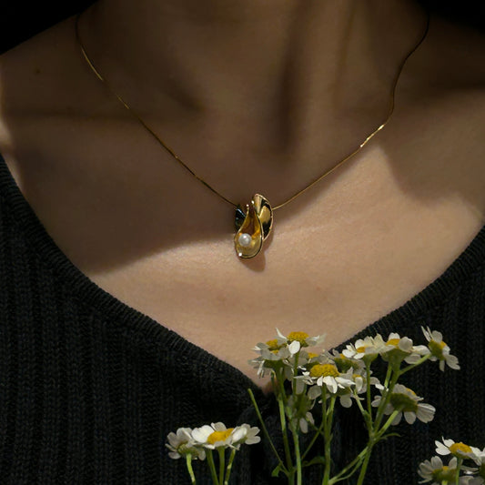 Sparkle of Laputa Necklace (gold)