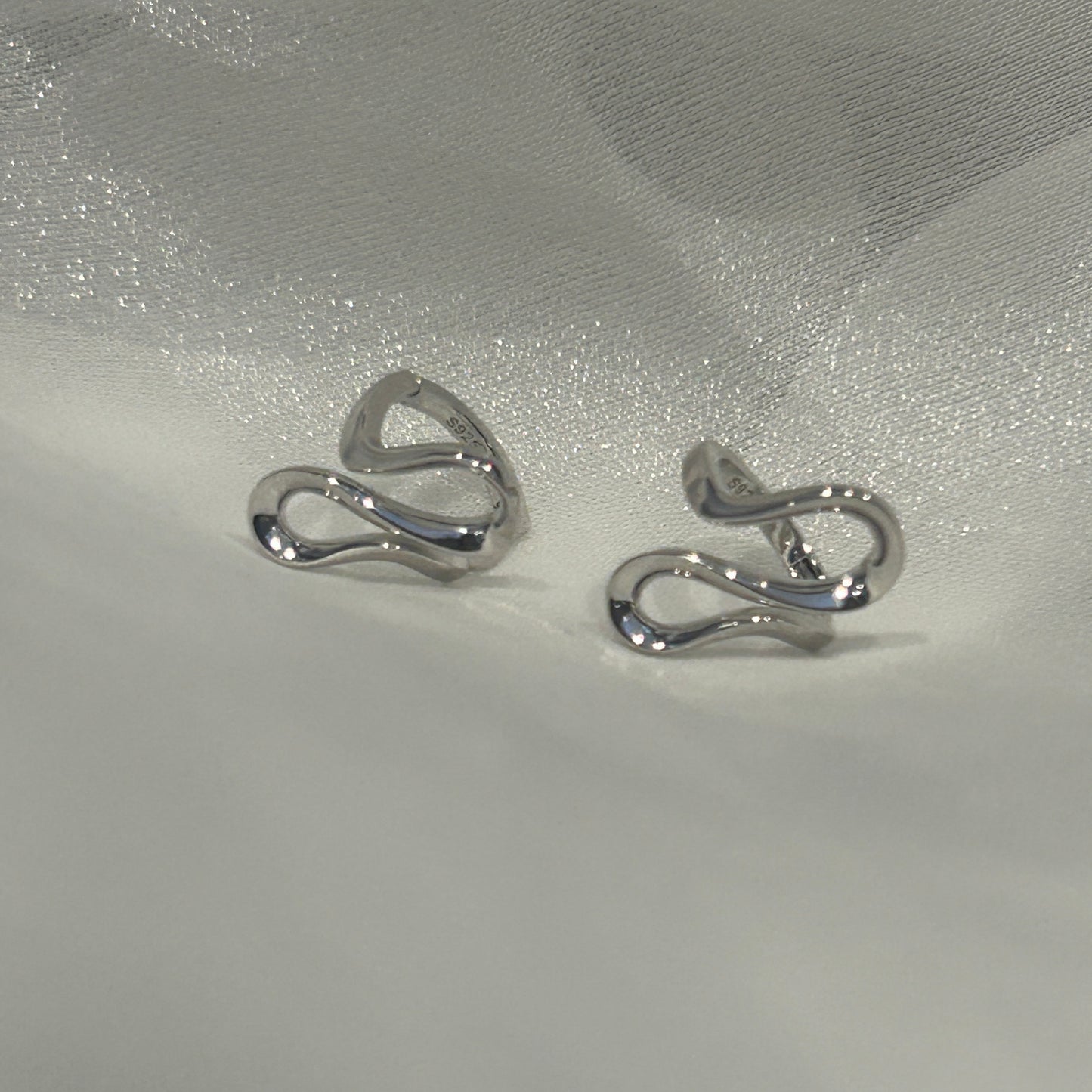 Infinity Orbit Earrings (gold)&(silver)