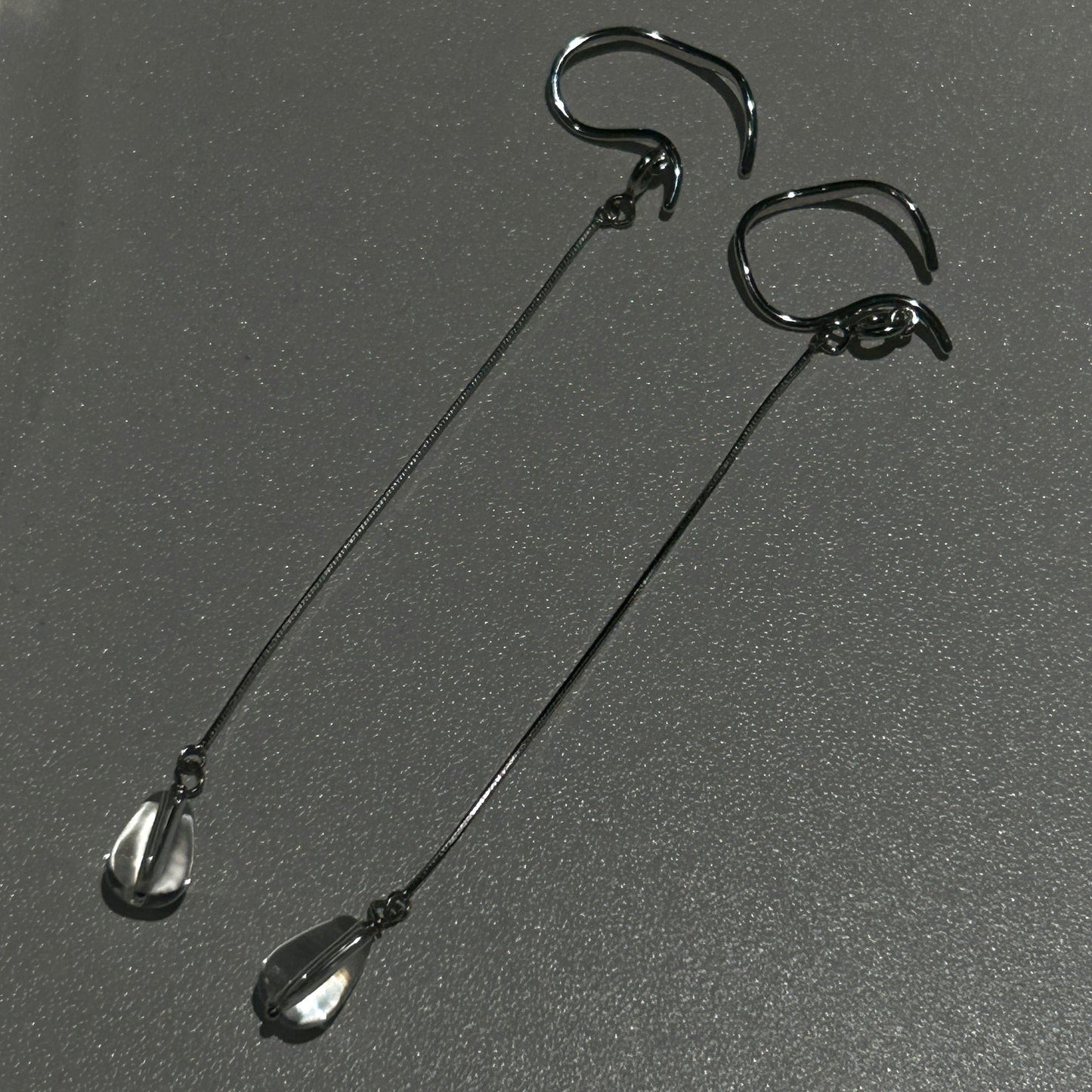 White Crystal Dew Ear Cuff