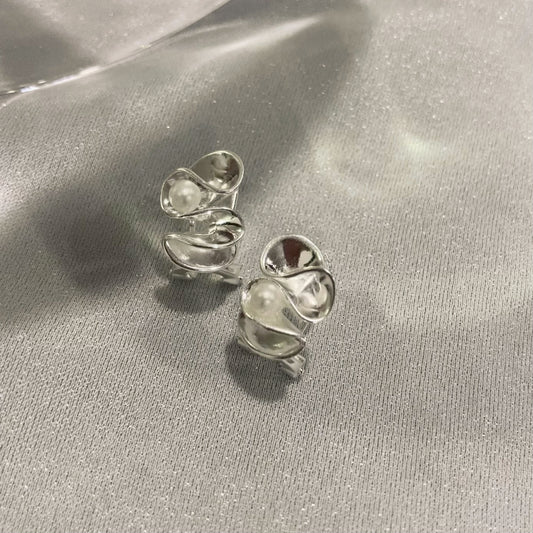 Silver Blooming Wave Earring