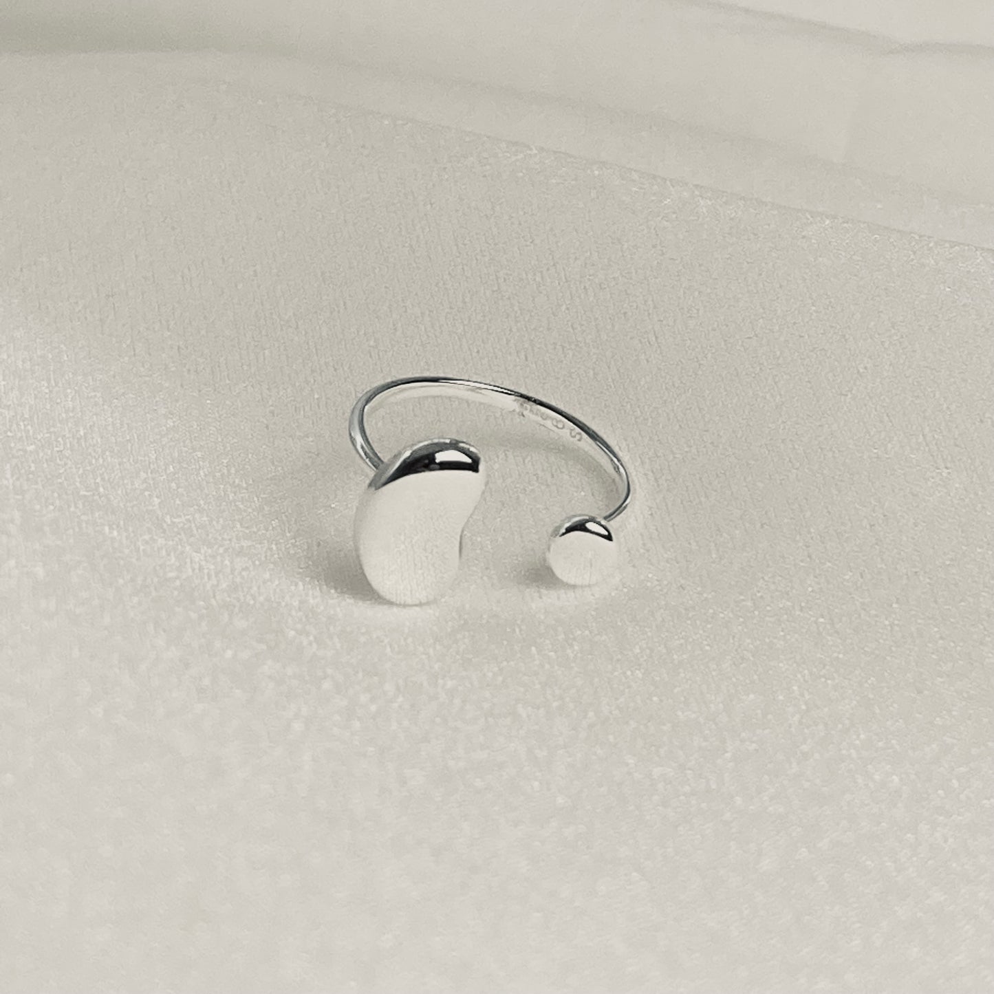 Silver and Pearl Dew ring - - Sparkle Design Edition